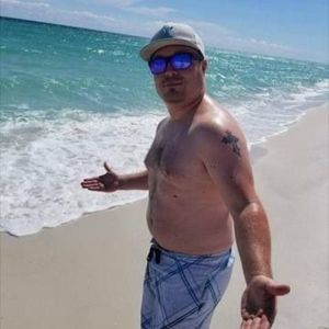 Meet your Posher, Derek